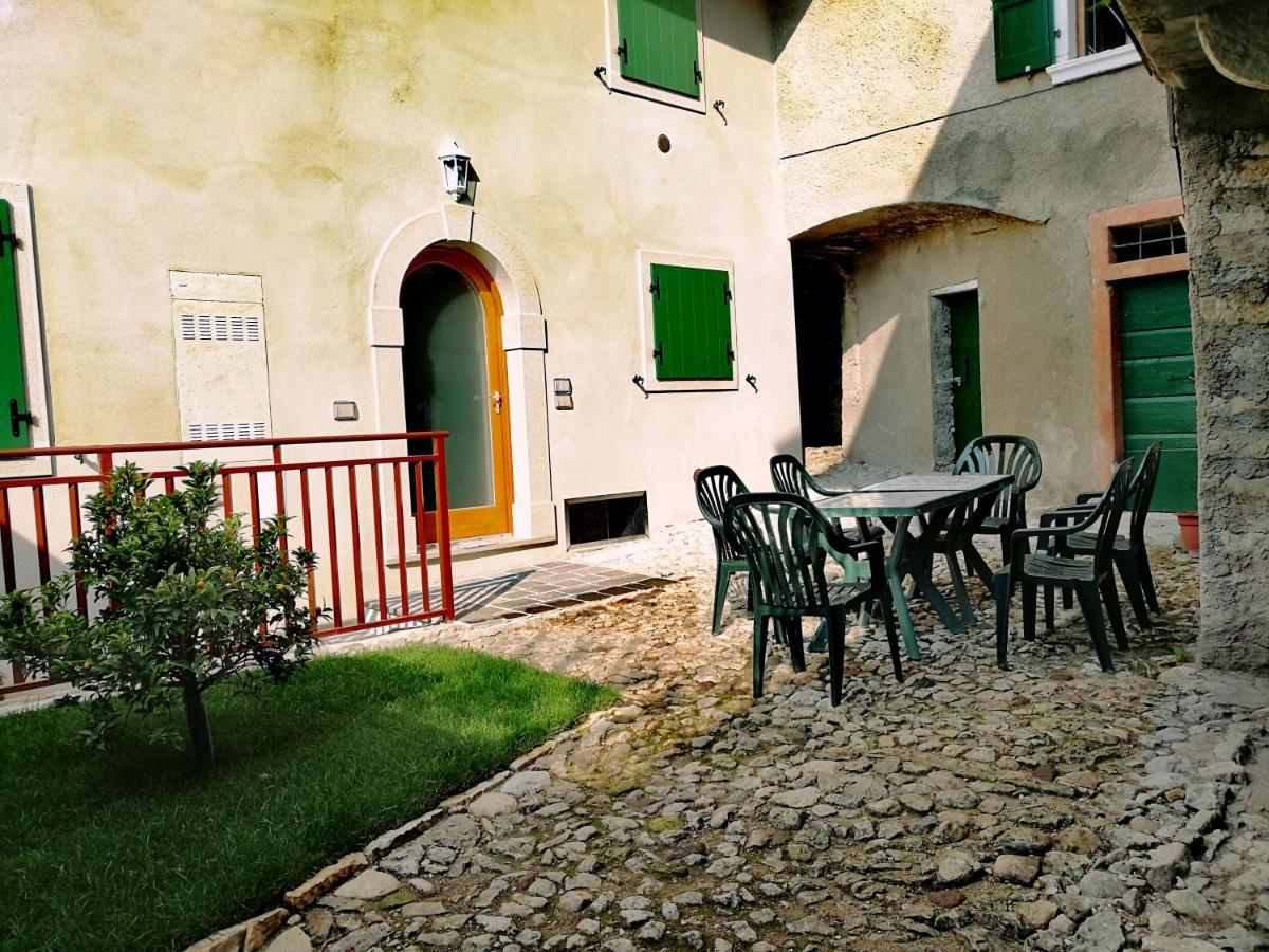 Casa Antico Borgo - Appartamento 1 อัสเซนซา ดิ เบรนโซเน ภายนอก รูปภาพ