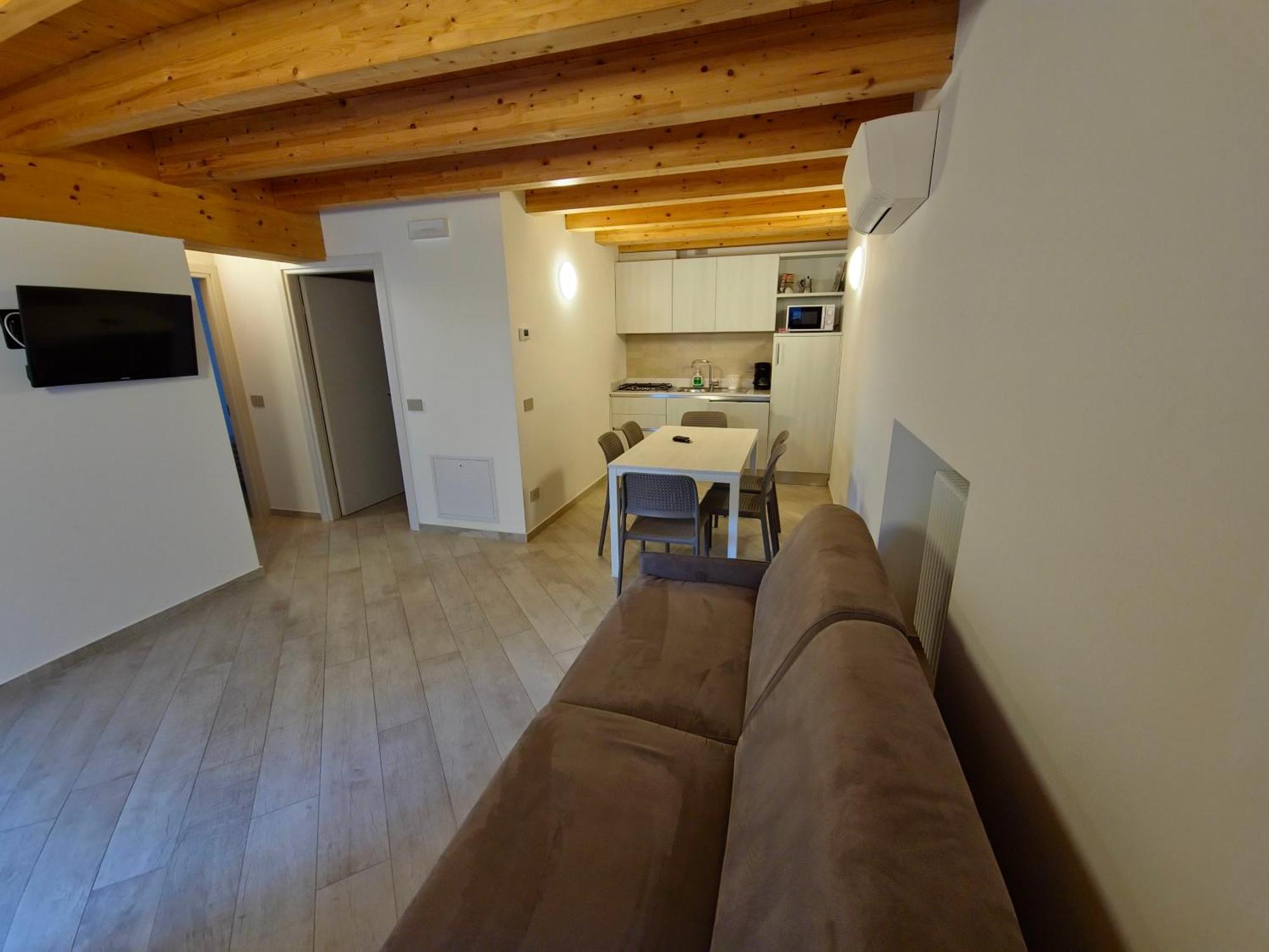 Casa Antico Borgo - Appartamento 1 อัสเซนซา ดิ เบรนโซเน ภายนอก รูปภาพ